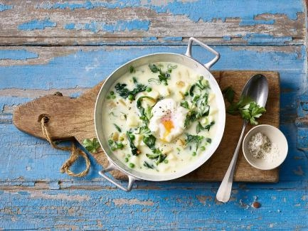  Frühlingsgemüse-Suppe mit Ei