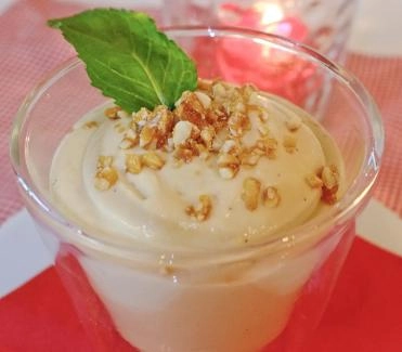 2011-12-caramelmousse-mit-mandelkrokant